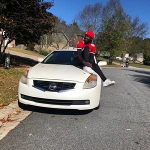 Meet your Posher, Dinero